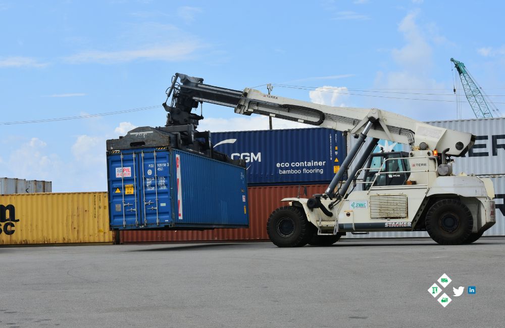 Achieve your container handling with SMMC and enjoy quality service ! 😉